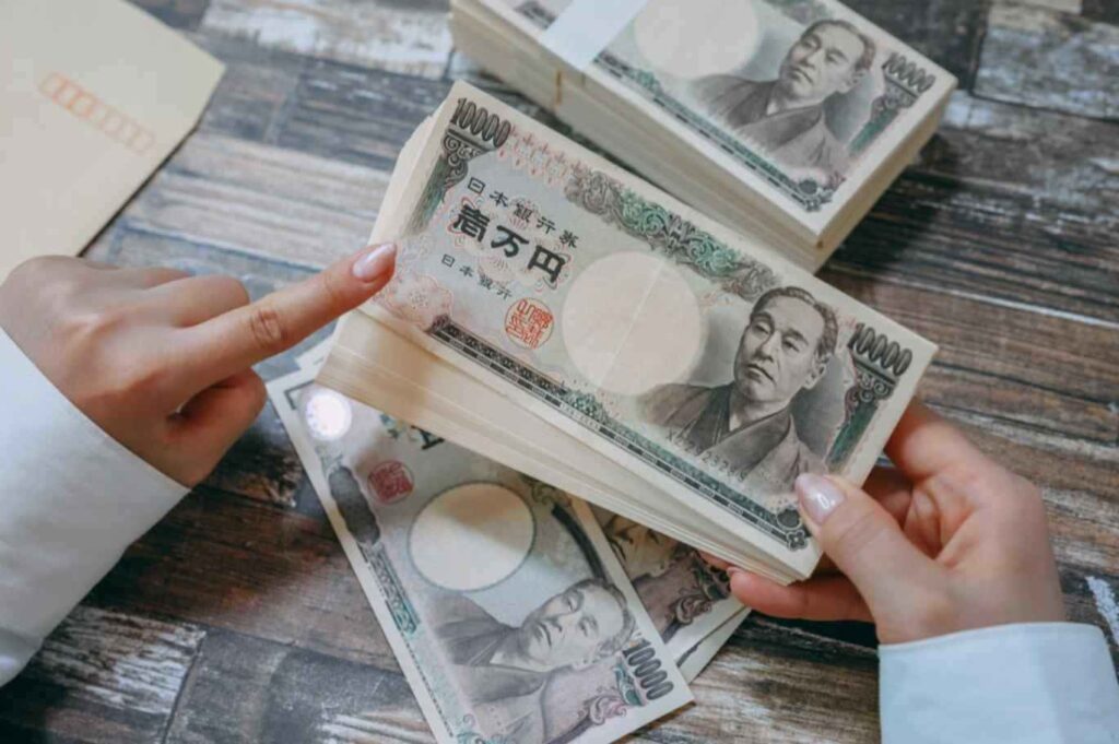 一万円札の福沢諭吉